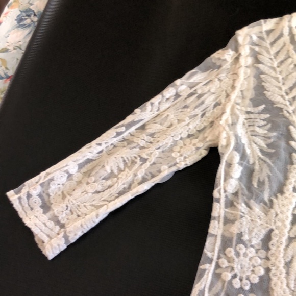 St. Tropez Sheer Ivory Blouse SZ L - Picture 13 of 15